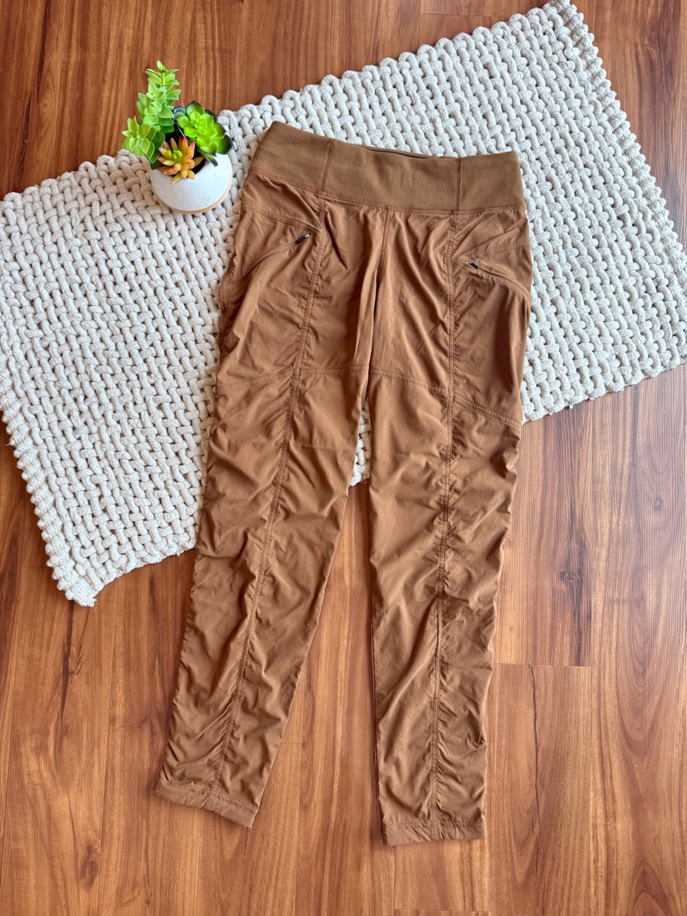 prAna | Women’s Koen Capri Hiking Pants | Sepia | X-Small Short Fit